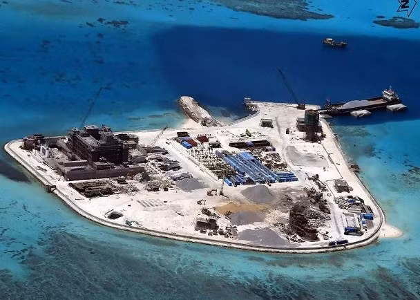 24 công ty và 12 cá nhân Trung Quốc đã bị Mỹ trừng phạt vì xây dựng đảo nhân tạo và quân sự hóa Biển Đông (Ảnh: Đông Phương).