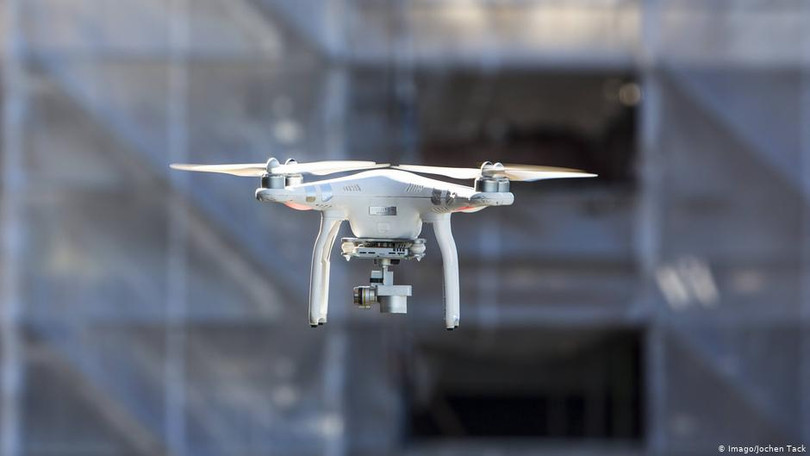 DJI thoát khỏi bị Mỹ trừng phạt do sản phẩm drone cỡ nhỏ của họ không có sản phẩm thay thế (Ảnh: Deutsche Welle). DJI thoát khỏi bị Mỹ trừng phạt do sản phẩm drone cỡ nhỏ của họ không có sản phẩm thay thế (Ảnh: Deutsche Welle).
