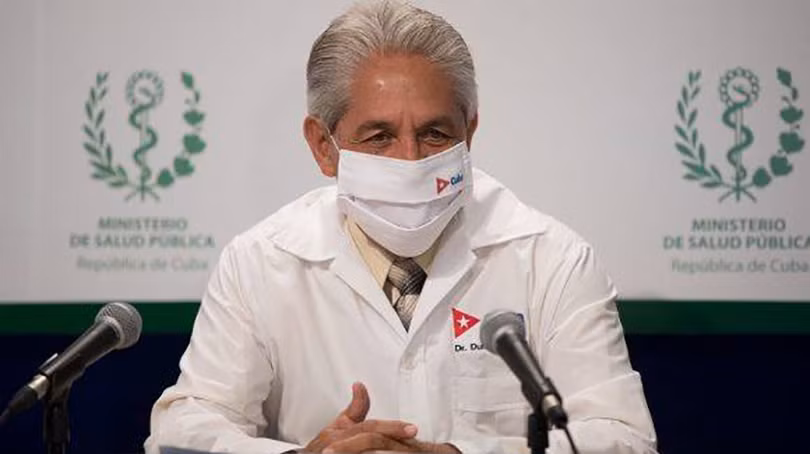 Tiến sĩ Francisco Duran, Giám đốc dịch tễ học của Bộ Y tế Cuba cảnh báo: sẽ không có vaccine hiệu quả trên quy mô lớn trong thời gian ngắn, cần phải thực sự cầu thị...(Ảnh: cubanews.acn.cu)