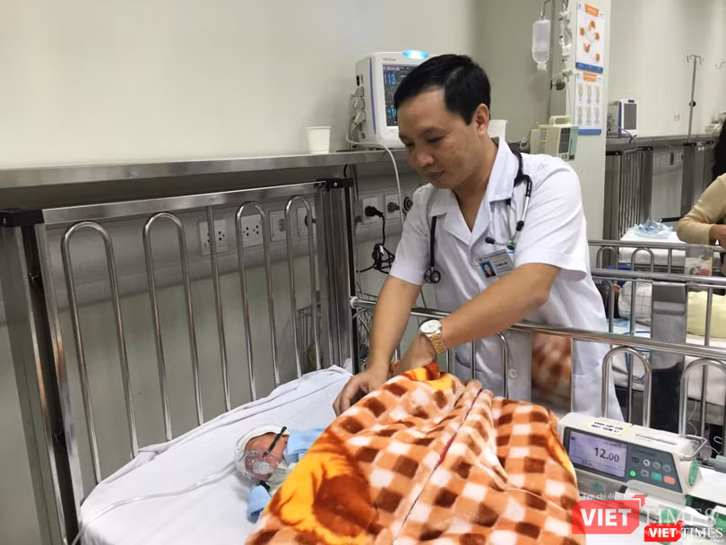 Quy trình chăm sóc trẻ ở Bệnh viện Nhi Trung ương được làm chặt chẽ