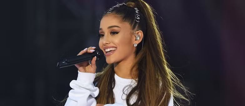Ariana Grande nhận được 996.000 đô la Mỹ (1,36 triệu đô la Mỹ) mỗi bài đăng, đưa cô ở vị trí số 2 trong danh sách