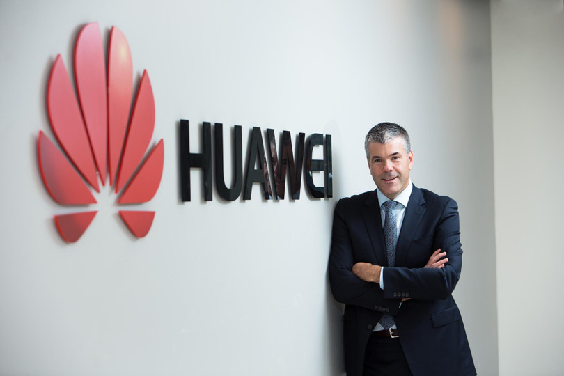 Ông Scott Bradley, Phó Tổng giám đốc Huawei Canada bất ngờ tuyên bố từ chức hôm 11.1 khiến các quốc gia phương Tây càng thêm nghi ngại về Huawei.