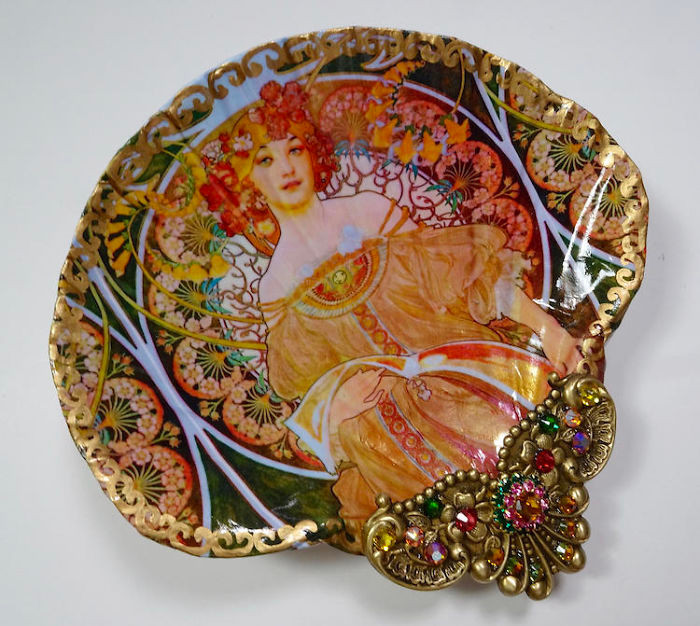 Nghá» sÄ© váº½ trÃªn vá» bíaº¿n chÃºng thÃ&nbsp;nh kho bÃ¡u thá»±c sá»±