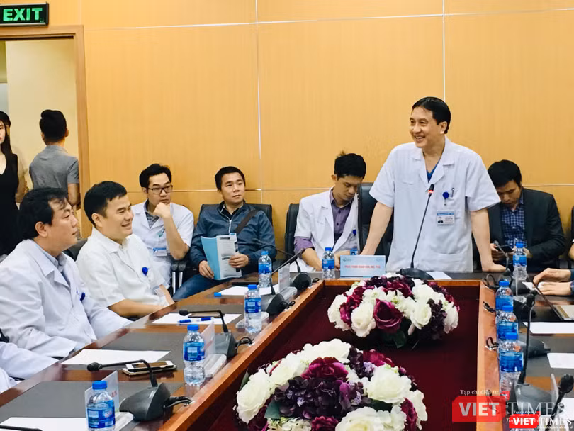 GS. Trịnh Hồng Sơn - Phó Giám đốc Bệnh viện Việt Đức cho biết phẫu thuật chấn thương chỉnh hình là một thương hiệu của Bệnh viện