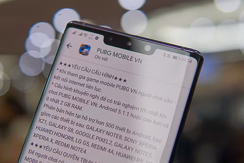 Nhiều game mobile yêu cầu cấu hình mạnh, kết nối dữ liệu liên tục gây ngốn pin. Ảnh: Lưu Quý