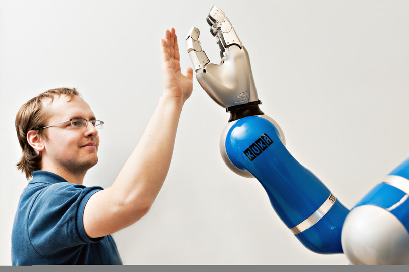 Robot công nghiệp, Cobot, Co-bot, Robot cộng tác, tương lai ngành công nghiệp, cánh tay đắc lực robot