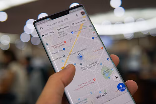 Sự tiện lợi của các ứng dụng bản đồ cũng đi kèm với sự tiêu hao năng lượng. Ảnh: Lưu Quý