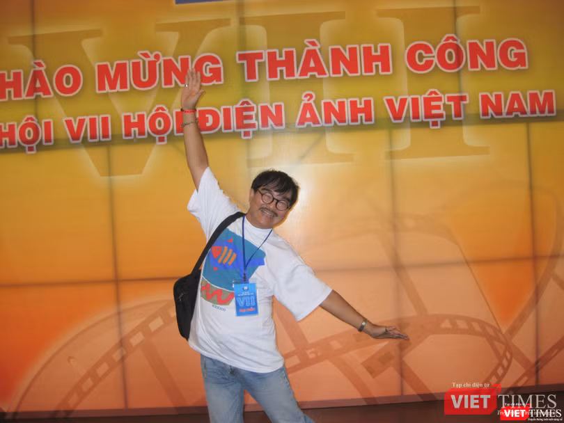 NSND Thế Anh luôn trẻ trung và nghịch ngợm (ảnh: Thanh Hằng) NSND Thế Anh luôn trẻ trung và nghịch ngợm (ảnh: Thanh Hằng)