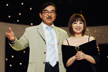 NSND Thế Anh và NSND Lan Hương - 2 diễn viên trong phim 