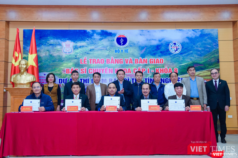 Trường Đại học Y Hà Nội, Bộ Y tế và các bệnh viện, địa phương tiếp tục cam kết đào tạo và tiếp nhận các bác sĩ trẻ tình nguyện 
