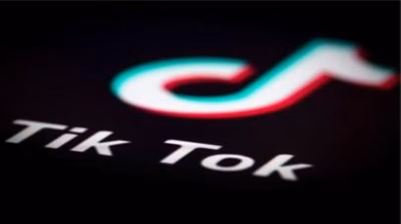 Ứng dụng video ngắn TikTok sẽ rút khỏi thị trường Hồng Kông trong nay mai (Ảnh: Reuters).