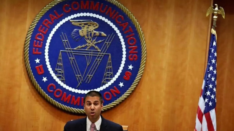 Ông Ajit Pai , Chủ tịch FCC công bố phán quyết (Ảnh: Reuters).