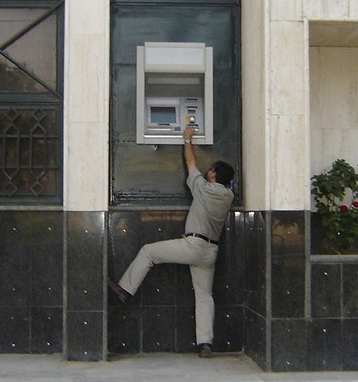 Chùm ảnh dở khóc dở cười về một ngày làm việc thất bại thảm hại ảnh 1