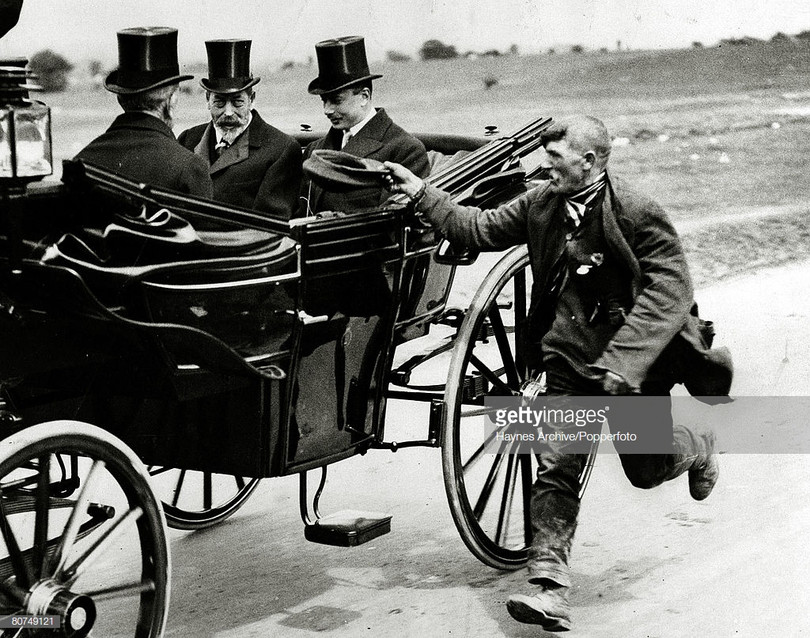 Tiết lộ 18 hình ảnh lịch sử hiếm hoi khiến bạn cảm nhận quá khứ chân thực hơn ảnh 12