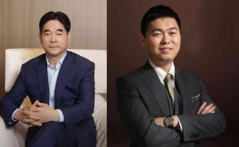Tập đoàn Tân Thành vội vã đưa con trai Vương Chấn Hoa (phải) lên thay cha làm Chủ tịch Hội đồng quản trị nhưng không cứu vãn nổi tình trạng cố phiếu bị sụt giá rồi ngừng giao dịch trên sàn Tập đoàn Tân Thành vội vã đưa con trai Vương Chấn Hoa (phải) lên thay cha làm Chủ tịch Hội đồng quản trị nhưng không cứu vãn nổi tình trạng cố phiếu bị sụt giá rồi ngừng giao dịch trên sàn