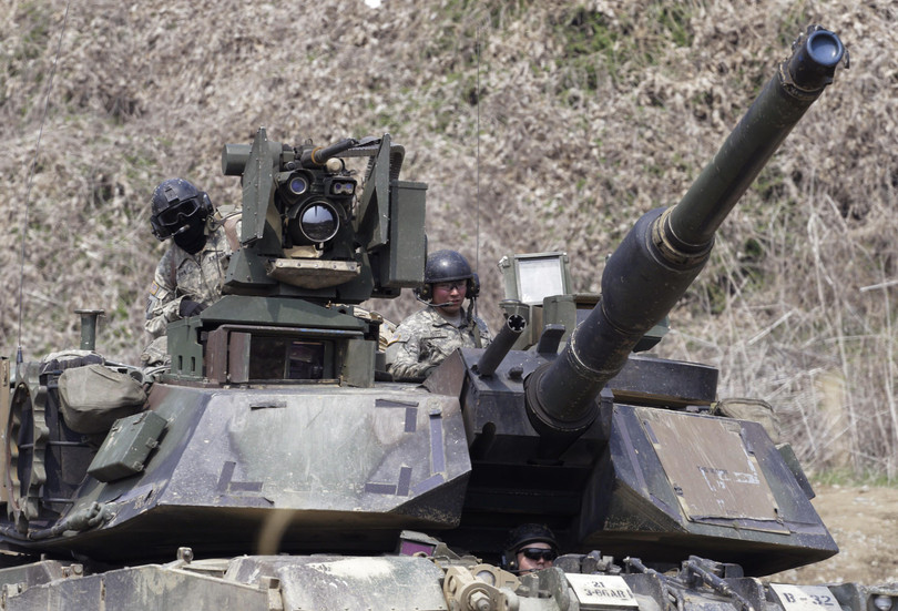 General Dynamics bị trừng phạt, do xe tăng chiến đấu chủ lực Abrams M1A2 của họđược bán cho Đài Loan