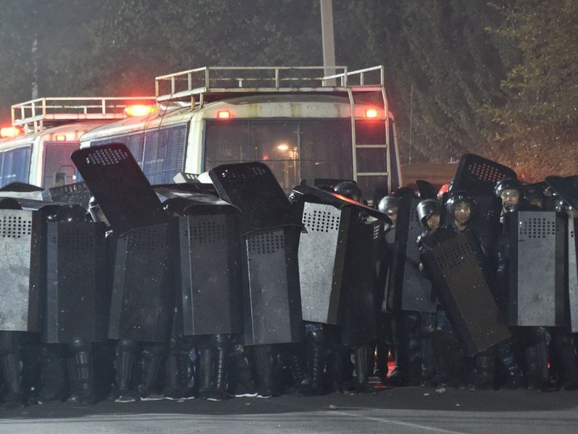 Lực lượng đặc biệt tổ chức tấn công vào nhà riêng ông Atambayev