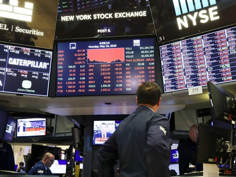 Thị trường chứng khoán quốc tế sụt giảm nghiêm trọng sau những đòn trả đũa qua lại giữa Mỹ và Trung Quốc