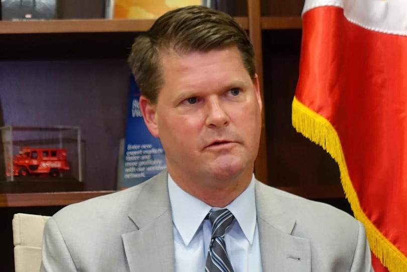 Ông Randall Schriver, Trợ lý Bộ trưởng Quốc phòng Mỹ về vấn đề an ninh châu Á – Thái Bình Dương: việc bán máy bay chiến đấu F-16V cho Đài Loan một phần nhằm đối phó với mối đe dọa ngày càng tăng của Trung Quốc