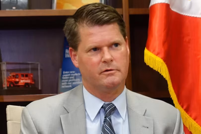 Ông Randall Schriver, Trợ lý Bộ trưởng Quốc phòng Mỹ về vấn đề an ninh châu Á – Thái Bình Dương: việc bán máy bay chiến đấu F-16V cho Đài Loan một phần nhằm đối phó với mối đe dọa ngày càng tăng của Trung Quốc