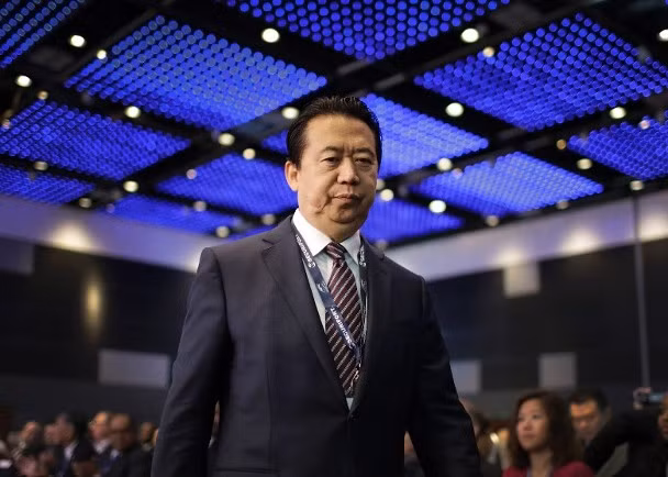 Dư luận cho rằng vụ việc của Mạnh Hoành Vĩ sẽ ảnh hưởng xấu đến hình ảnh Trung Quốc trên quốc tế Dư luận cho rằng vụ việc của Mạnh Hoành Vĩ sẽ ảnh hưởng xấu đến hình ảnh Trung Quốc trên quốc tế