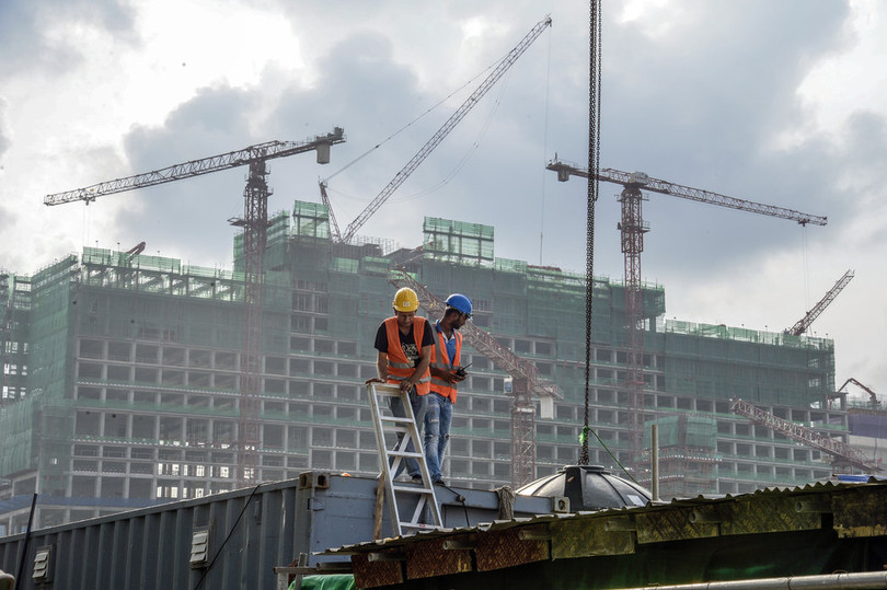 Một công trình nằm trong sáng kiến “Vành đai, con đường” của Trung Quốc tại Sri Lanka đang được xây dựng
