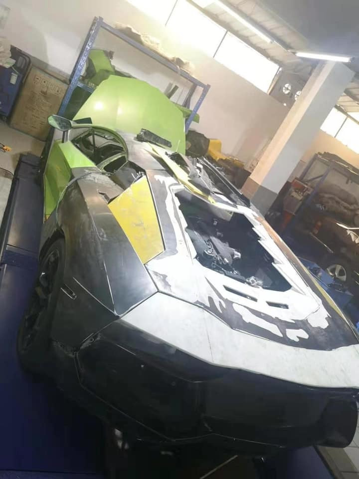 Chiếc xe đang dần được hồi sinh. (Ảnh: FBNV) Chiếc xe đang dần được hồi sinh. (Ảnh: FBNV)