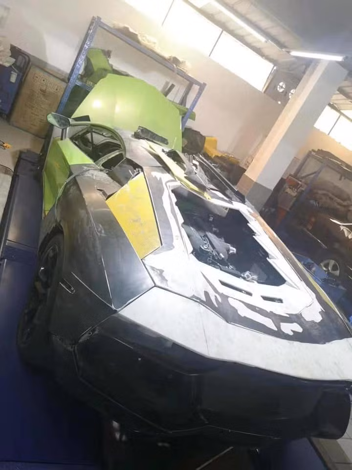 Chiếc xe đang dần được hồi sinh. (Ảnh: FBNV)