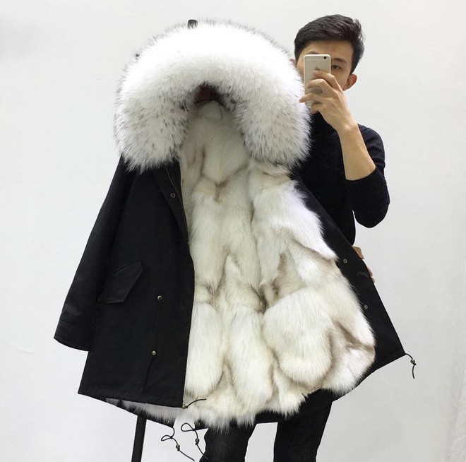 Chiếc áo Vinh đặt mua trông rất xịn xò Chiếc áo Vinh đặt mua trông rất xịn xò