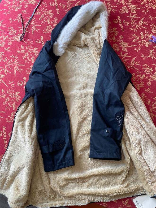 Còn đây là món hàng thực tế anh chàng nhận được Còn đây là món hàng thực tế anh chàng nhận được