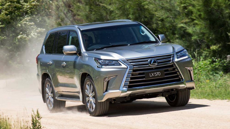 Lexus LX570 là một mẫu xe siêu đắt tại Việt Nam, giá bán xấp xỉ 10 tỉ đồng, do xe có dung tích 5.7 sẽ bị áp thuế tiêu thụ đặc biệt rất cao Lexus LX570 là một mẫu xe siêu đắt tại Việt Nam, giá bán xấp xỉ 10 tỉ đồng, do xe có dung tích 5.7 sẽ bị áp thuế tiêu thụ đặc biệt rất cao