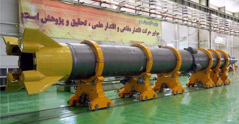 Tên lửa Sejil-110 sử dụng thuốc phóng rắn của Iran