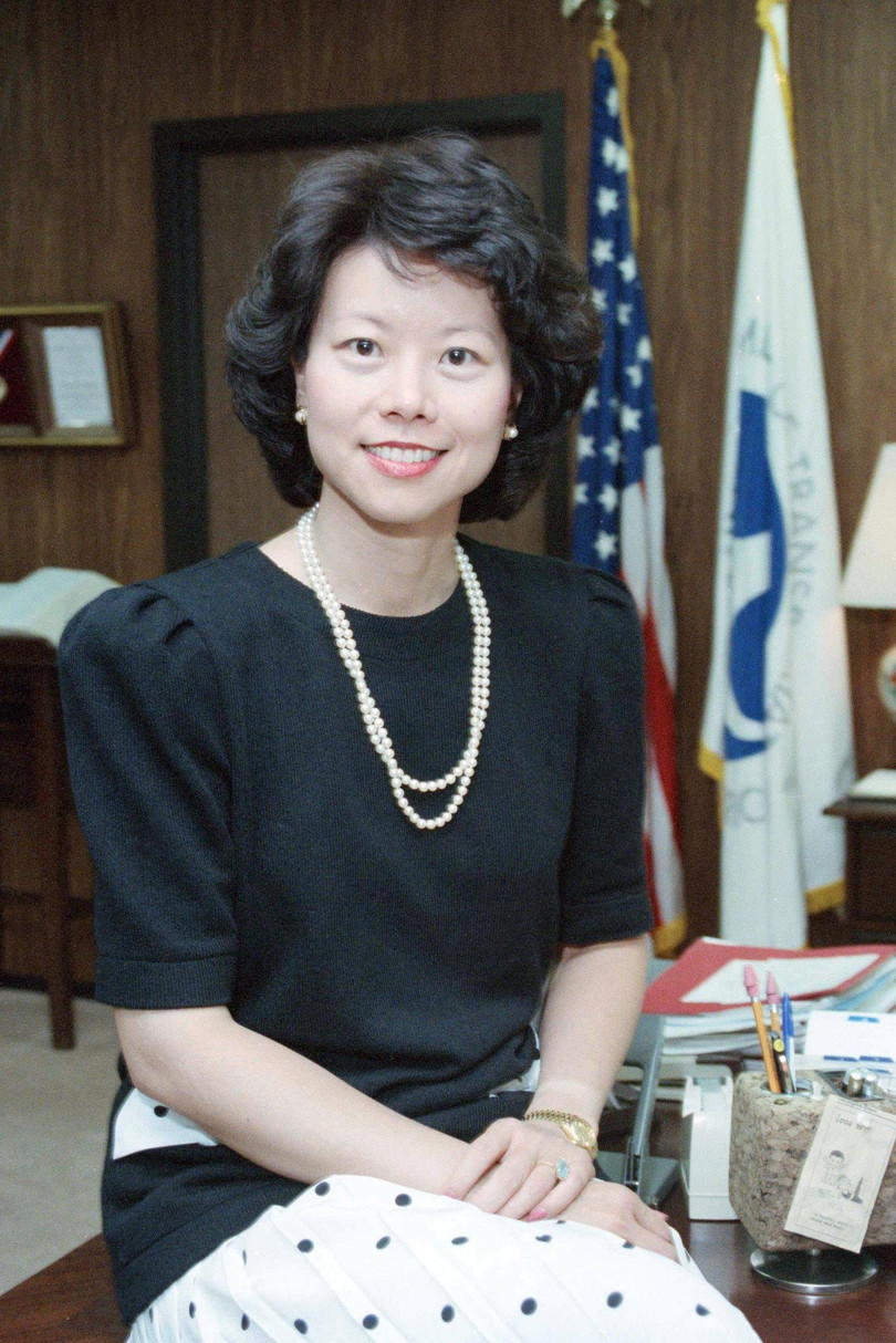 Bà Elaine Chao năm 1989,khi đang là Thứ trưởng Bộ Giao thông Vận tải dưới thời cựu tổng thống George H.W. Bush (Bush cha). Ảnh: New York Times Bà Elaine Chao năm 1989,khi đang là Thứ trưởng Bộ Giao thông Vận tải dưới thời cựu tổng thống George H.W. Bush (Bush cha). Ảnh: New York Times