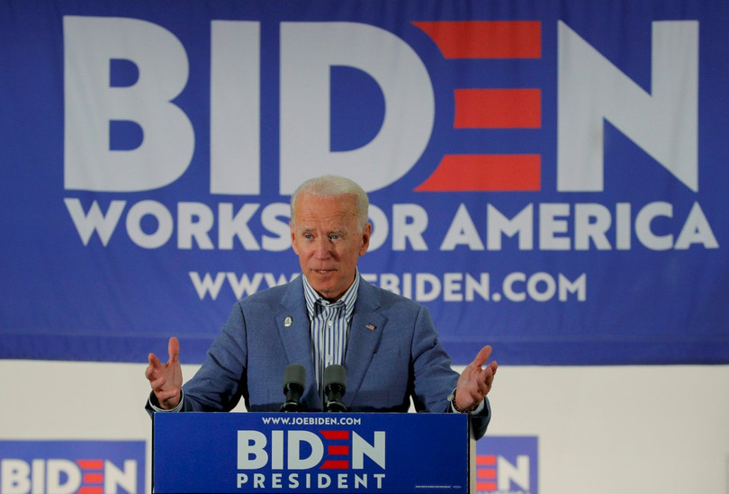 Ông Joe Biden tố cáo ông Donald Trump gây sức ép với phía Ukraine để điều tra con trai ông là lạm dụng quyền lực Ông Joe Biden tố cáo ông Donald Trump gây sức ép với phía Ukraine để điều tra con trai ông là lạm dụng quyền lực