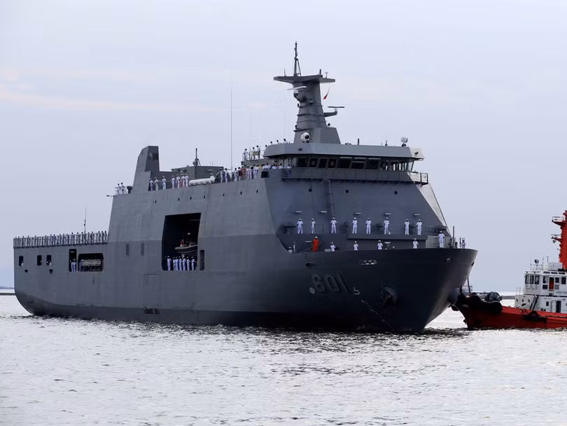 Tàu đổ bộ LD-601 của Philippines đã có mặt tại Thanh Đảo để tham gia cuộc duyệt binh