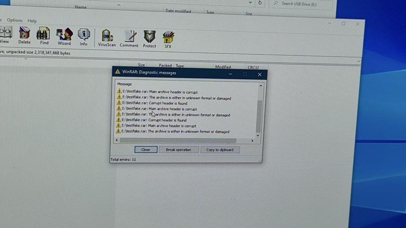 Dữ liệu (cụ thể lả file RAR) bị hỏng sau khi copy vào thẻ nhớ (ảnh: NEXTGEN).