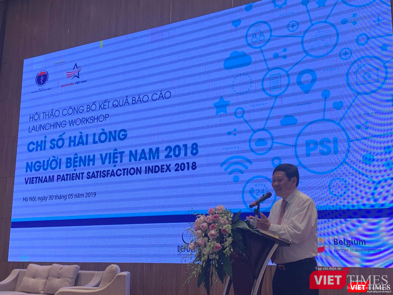 Thứ trưởng Bộ Y tế Nguyễn Viết Tiến yêu cầu ngành y tế phải không ngừng nâng cao chất lượng phục vụ