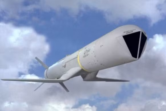 Tên lửa không đối đất tầm xa hiện đại SLAM-ER của hãng Boeing Mỹ sẽ bán cho Đài Loan (Ảnh: newbeezer).