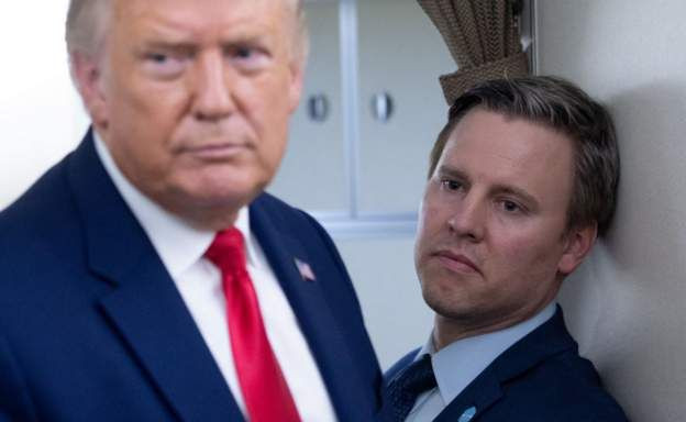 Ông Bill Stepien (phải) Giám đốc vận động tranh cử của Tổng thống Trump đã được xác nhận dương tính với SARS-CoV-2 (Ảnh: Getty). Ông Bill Stepien (phải) Giám đốc vận động tranh cử của Tổng thống Trump đã được xác nhận dương tính với SARS-CoV-2 (Ảnh: Getty).