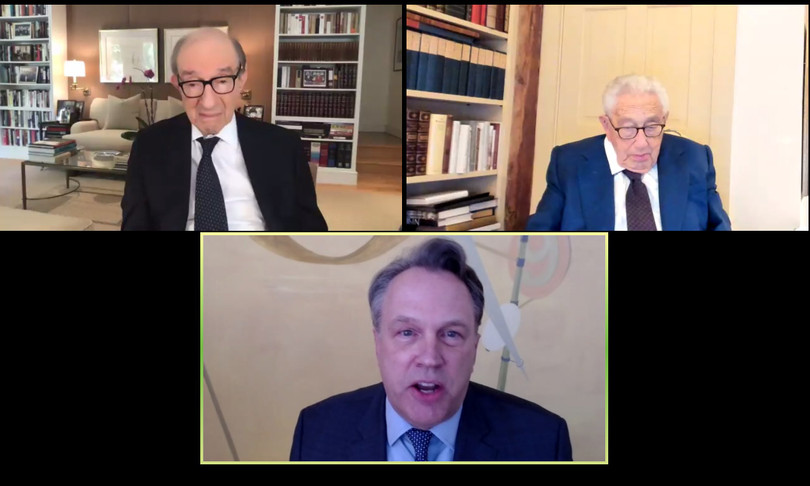 Ông Kissinger (trên, bên phải) tại cuộc hội thảo trực tuyến hôm 8/10 (Ảnh: Guancha).