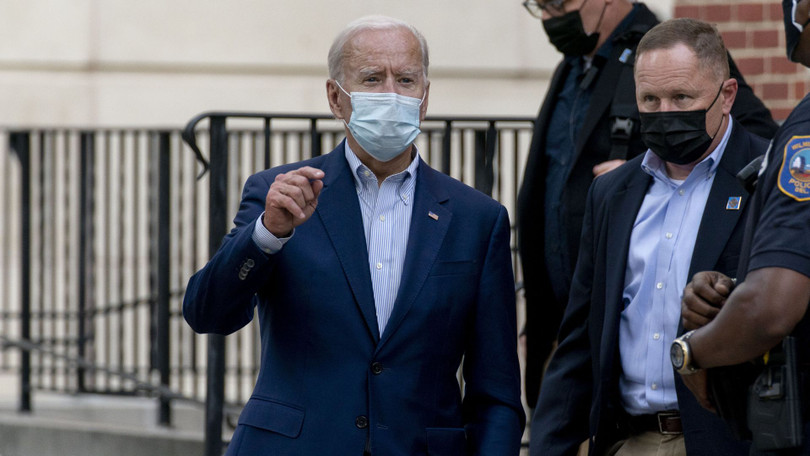 Ông Biden tuyên bố sẽ tổ chức sự kiện và sẽ trực tiếp trả lời các câu hỏi mà cử tri nêu ra tại Philadelphia, Pennsylvania vào ngày 15/10 (Ảnh: AP). Ông Biden tuyên bố sẽ tổ chức sự kiện và sẽ trực tiếp trả lời các câu hỏi mà cử tri nêu ra tại Philadelphia, Pennsylvania vào ngày 15/10 (Ảnh: AP).