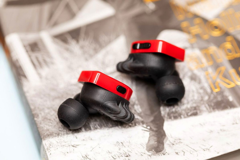 Tai nghe thể thao true wireless nhẹ nhất thế giới, pin 22 tiếng, driver Beryllium, giá từ 5,3 triệu đồng ảnh 3