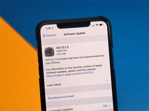 Apple đã phải tung ra 3 bản cập nhật chỉ trong một tuần để khắc phục sự cố trên iOS 13. Ảnh: Gotta be Mobile.