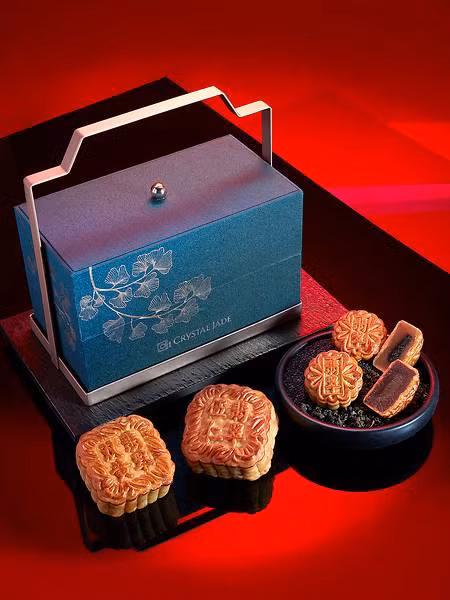 Bánh của Crystal Jade. Ảnh: CNA