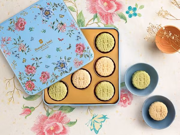 Bánh của Shang Palace. Ảnh: CNA