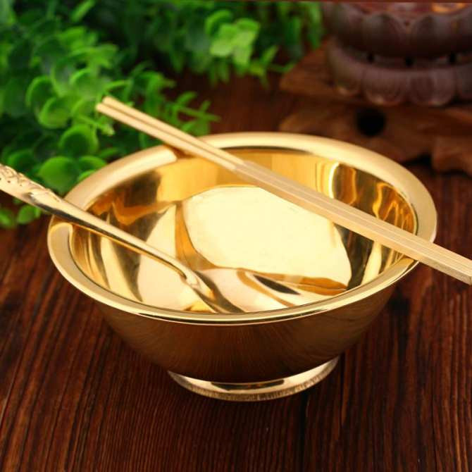 Nguồn: QF Nguồn: QF