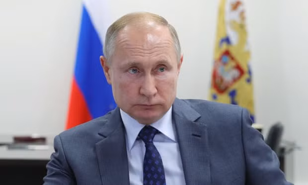 Ông Putin. Ảnh: The Guardian