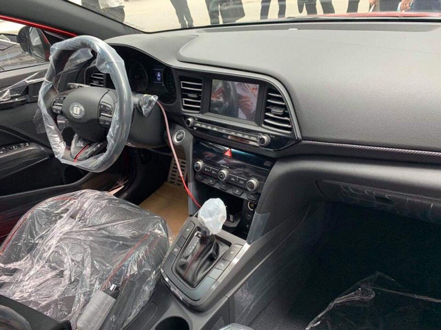 Nội thất xe không có quá nhiều thay đổi.