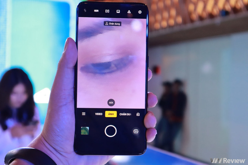 Nếu muốn, người dùng có thể đẩy mức zoom tối đa lên 60X, nhưng lưu ý đây chỉ là zoom số