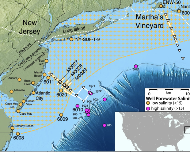 Hồi nước ngoài khơi bờ biển Hoa Kỳ, với phần da cam là nước có độ mặn thấp.